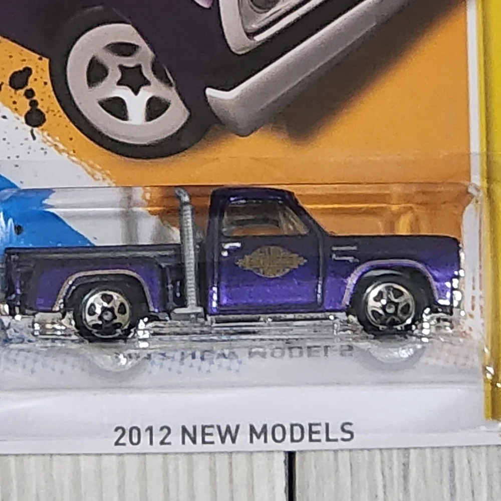 Hot Wheels 78 Dodge Li'l Red Express Purple Pickup Toy Car 34/247 NWT